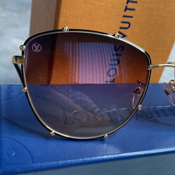❤️❤️SOLD❤️❤️Louis Vuitton sunglasses - Picture 2 of 7